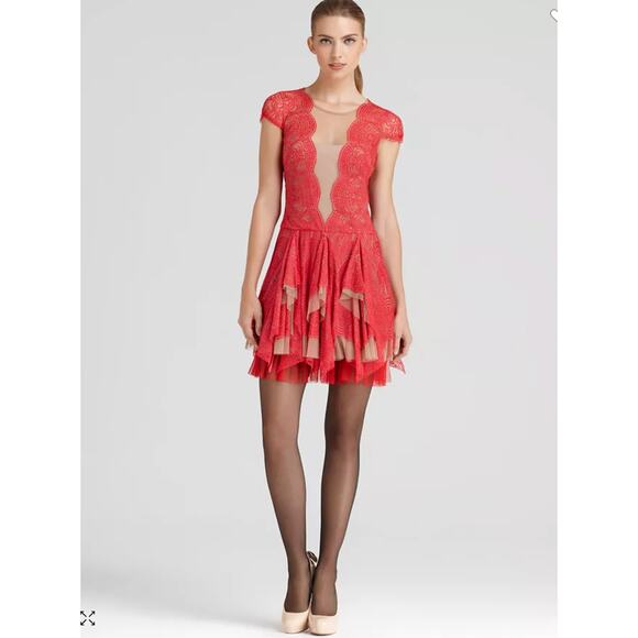BCBG Dress Red Berry Rochelle Scallop Lace Size 0 BCBGMAXAZRIA - Picture 1 of 8